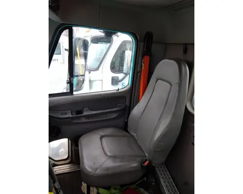 FREIGHTLINER COLUMBIA 120 SEAT, FRONT