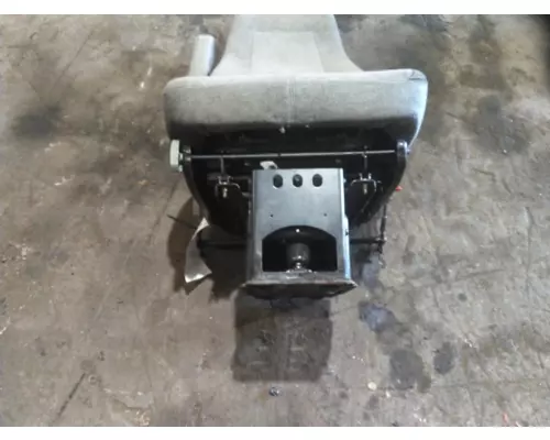 FREIGHTLINER COLUMBIA 120 SEAT, FRONT