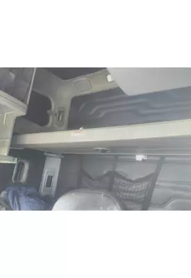 FREIGHTLINER COLUMBIA 120 SLEEPER BUNK