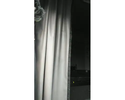FREIGHTLINER COLUMBIA 120 SLEEPER CURTAIN