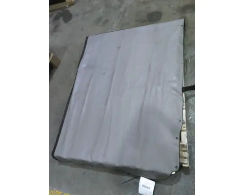FREIGHTLINER COLUMBIA 120 SLEEPER CURTAIN