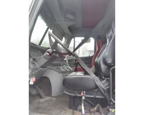 FREIGHTLINER COLUMBIA 120 STEERING COLUMN