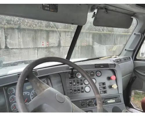 FREIGHTLINER COLUMBIA 120 STEERING COLUMN