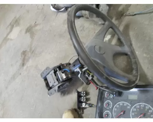 FREIGHTLINER COLUMBIA 120 STEERING COLUMN