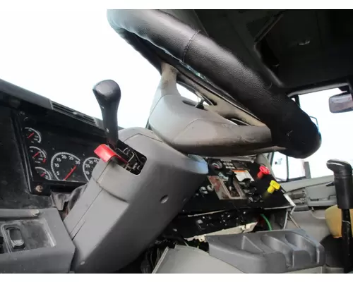 FREIGHTLINER COLUMBIA 120 STEERING COLUMN