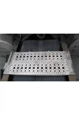 FREIGHTLINER COLUMBIA 120 STEP, DECK (CATWALK)