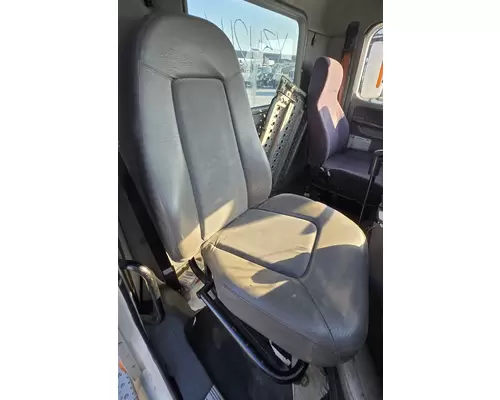 FREIGHTLINER COLUMBIA 120 Seat, Front