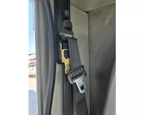 FREIGHTLINER COLUMBIA 120 Seat Belt