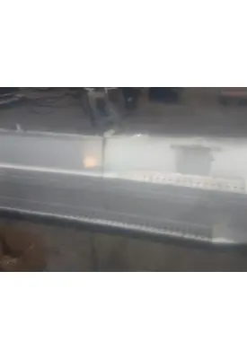 FREIGHTLINER COLUMBIA 120 Side Fairing