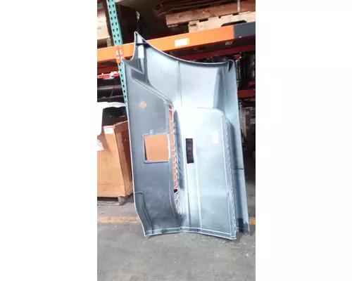 FREIGHTLINER COLUMBIA 120 Side Fairing
