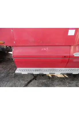 FREIGHTLINER COLUMBIA 120 Side Fairing