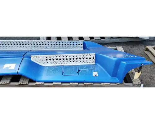 FREIGHTLINER COLUMBIA 120 Side Fairing