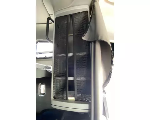 FREIGHTLINER COLUMBIA 120 Sleeper Cabinet