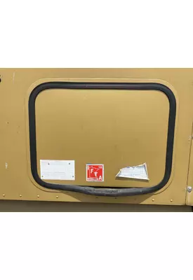 FREIGHTLINER COLUMBIA 120 Sleeper Door