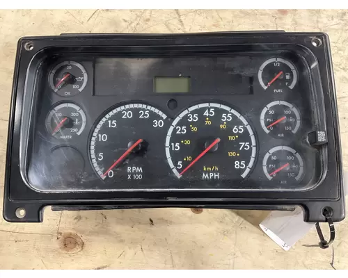 FREIGHTLINER COLUMBIA 120 Speedometer Head Cluster