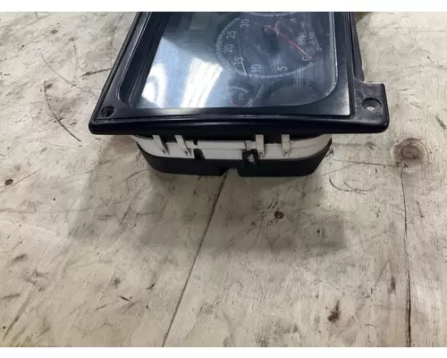 FREIGHTLINER COLUMBIA 120 Speedometer Head Cluster