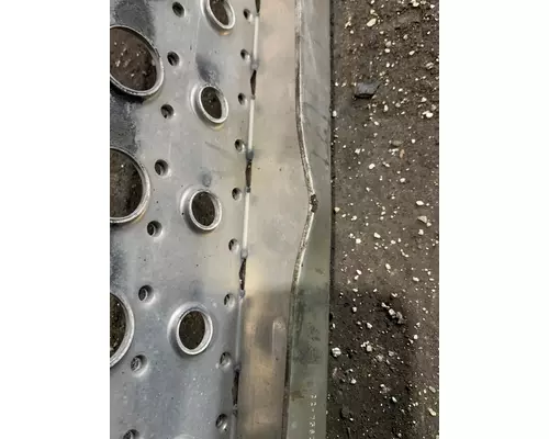 FREIGHTLINER COLUMBIA 120 Step