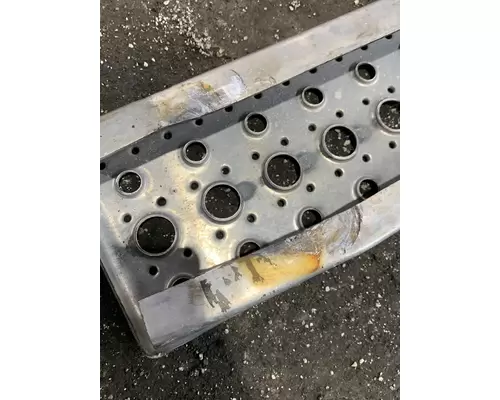 FREIGHTLINER COLUMBIA 120 Step