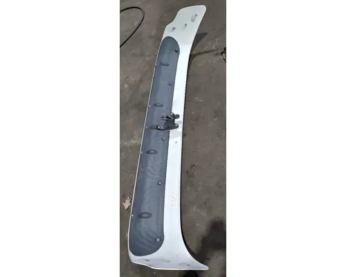 FREIGHTLINER COLUMBIA 120 Sun Visor (External)