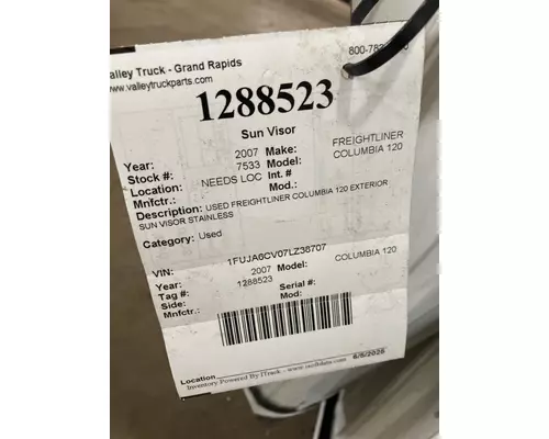 FREIGHTLINER COLUMBIA 120 Sun Visor