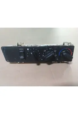 FREIGHTLINER COLUMBIA 120 TEMPERATURE CONTROL