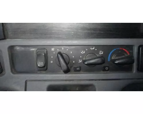 FREIGHTLINER COLUMBIA 120 TEMPERATURE CONTROL