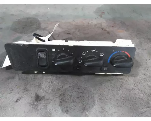 FREIGHTLINER COLUMBIA 120 TEMPERATURE CONTROL