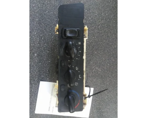 FREIGHTLINER COLUMBIA 120 TEMPERATURE CONTROL