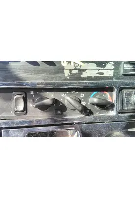 FREIGHTLINER COLUMBIA 120 TEMPERATURE CONTROL