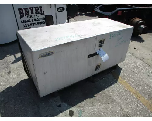 FREIGHTLINER COLUMBIA 120 TOOL BOX