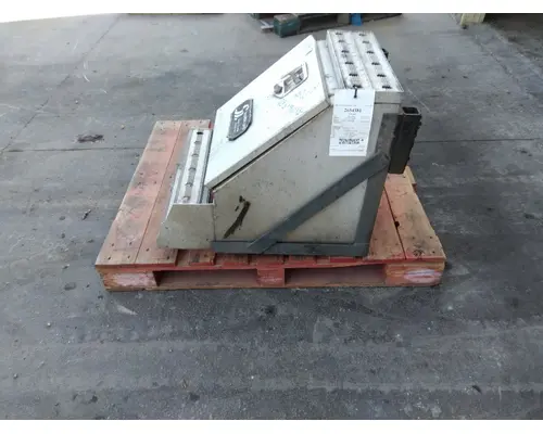 FREIGHTLINER COLUMBIA 120 TOOL BOX