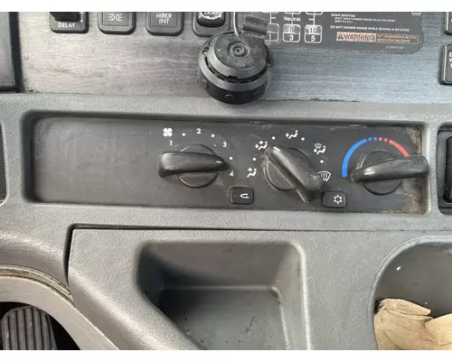 FREIGHTLINER COLUMBIA 120 Temperature Control