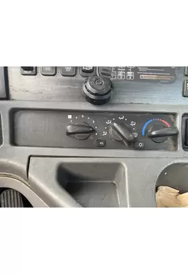 FREIGHTLINER COLUMBIA 120 Temperature Control