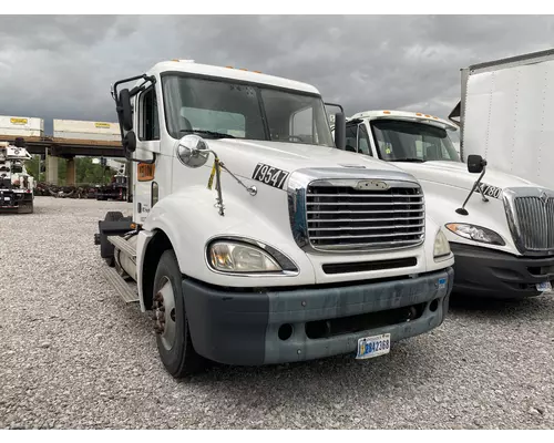 FREIGHTLINER COLUMBIA 120 Vehicle For Sale