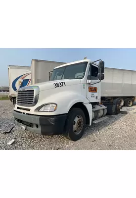 FREIGHTLINER COLUMBIA 120 Vehicle For Sale