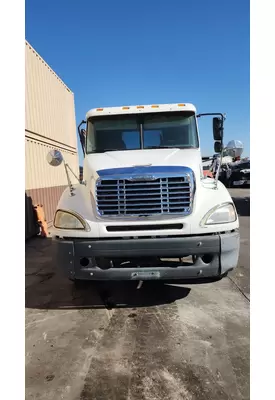 FREIGHTLINER COLUMBIA 120 Vehicle For Sale