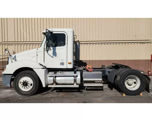 FREIGHTLINER COLUMBIA 120 Vehicle For Sale