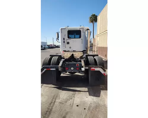 FREIGHTLINER COLUMBIA 120 Vehicle For Sale