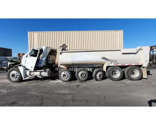 FREIGHTLINER COLUMBIA 120 Vehicle For Sale