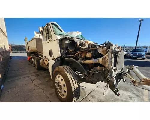 FREIGHTLINER COLUMBIA 120 Vehicle For Sale