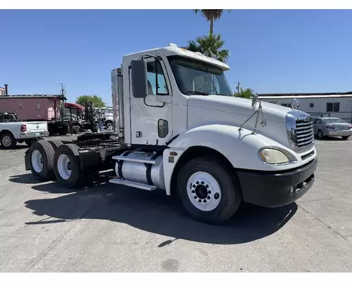 FREIGHTLINER COLUMBIA 120 Vehicle For Sale