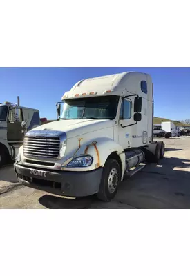 FREIGHTLINER COLUMBIA 120 WHOLE TRUCK FOR PARTS