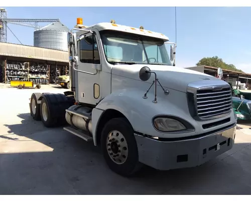 FREIGHTLINER COLUMBIA 120 WHOLE TRUCK FOR RESALE
