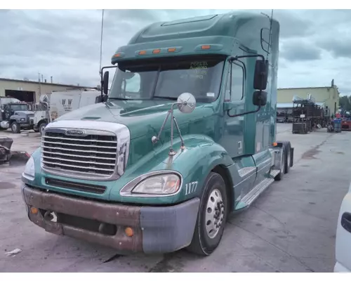 FREIGHTLINER COLUMBIA 120 WHOLE TRUCK FOR RESALE