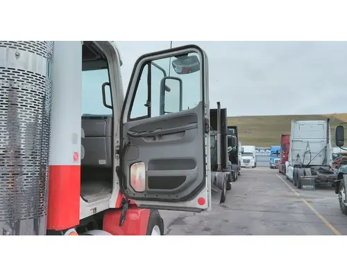 FREIGHTLINER COLUMBIA 120 WHOLE TRUCK FOR RESALE