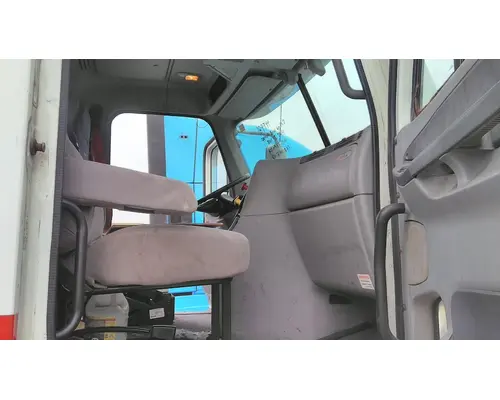 FREIGHTLINER COLUMBIA 120 WHOLE TRUCK FOR RESALE