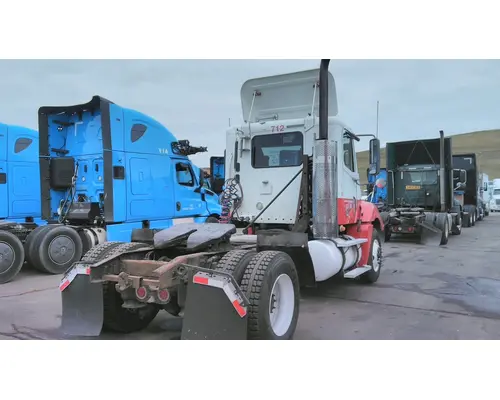 FREIGHTLINER COLUMBIA 120 WHOLE TRUCK FOR RESALE