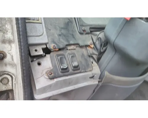 FREIGHTLINER COLUMBIA 120 WHOLE TRUCK FOR RESALE