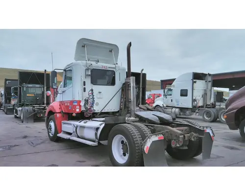 FREIGHTLINER COLUMBIA 120 WHOLE TRUCK FOR RESALE