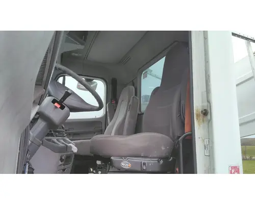 FREIGHTLINER COLUMBIA 120 WHOLE TRUCK FOR RESALE